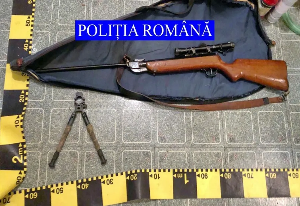 Bărbat găsit cu o armă cu alice asupra sa de polițiștii prahoveni