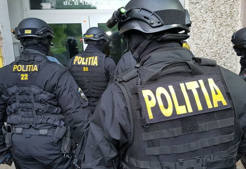 Percheziții într-un dosar de furt în Ploiești. Două locuințe au fost fost sparte