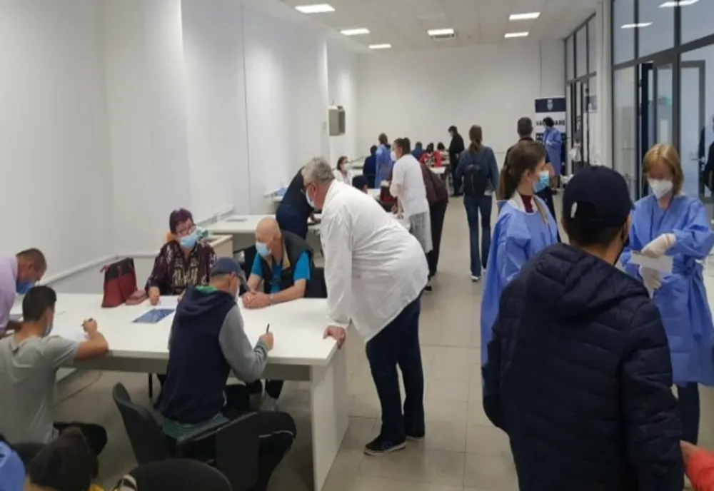 Aproape 3.000 de persoane vaccinate în cadrul „Maratonului Vaccinării” organizat la Ploiești