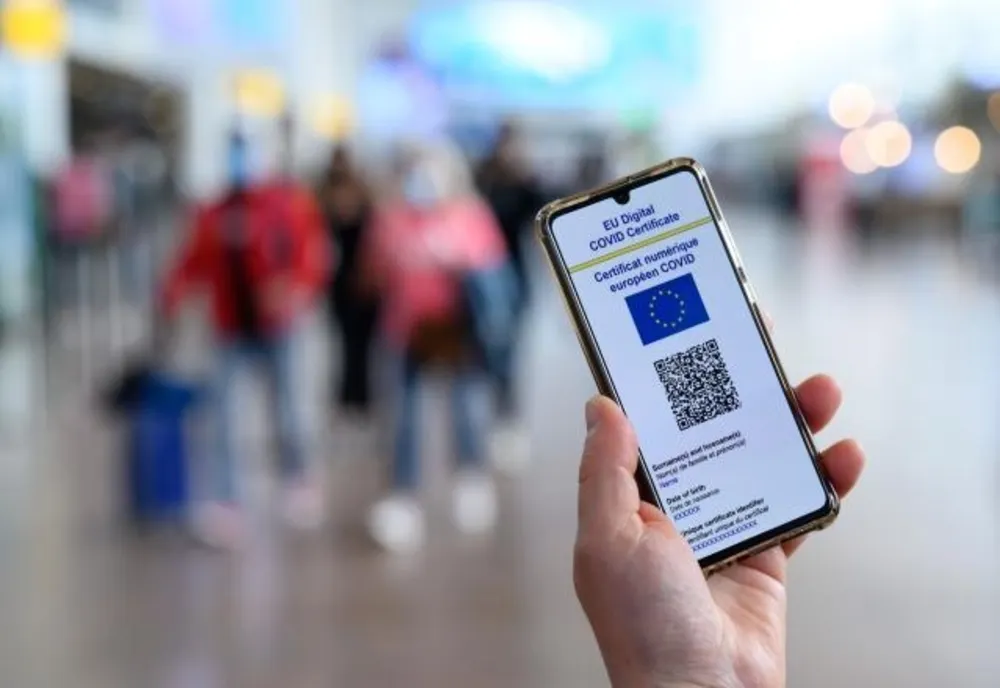 Peste un milion de persoane vaccinate și-au descărcat certificatul digital COVID