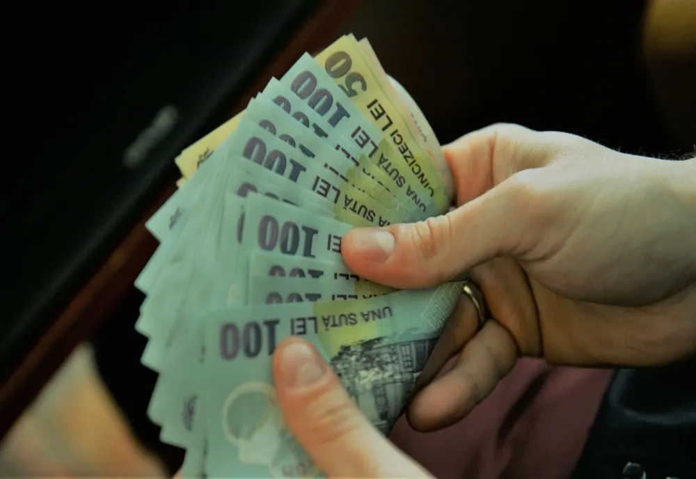 CULISELE STATULUI PARALEL. Salariile uriașe de la companiile de stat