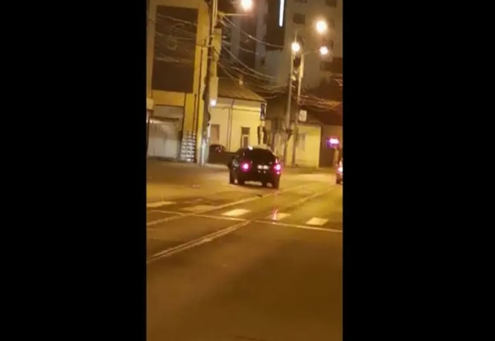 Șofer căutat de Poliție după ce a provocat un accident azi-noapte, în Ploiești