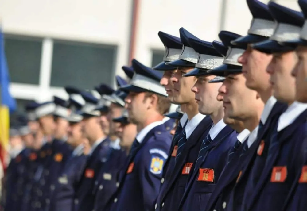 S-a aprobat creșterea soldelor de grad pentru militari și a salariilor gradului profesional pentru angajații din MAI