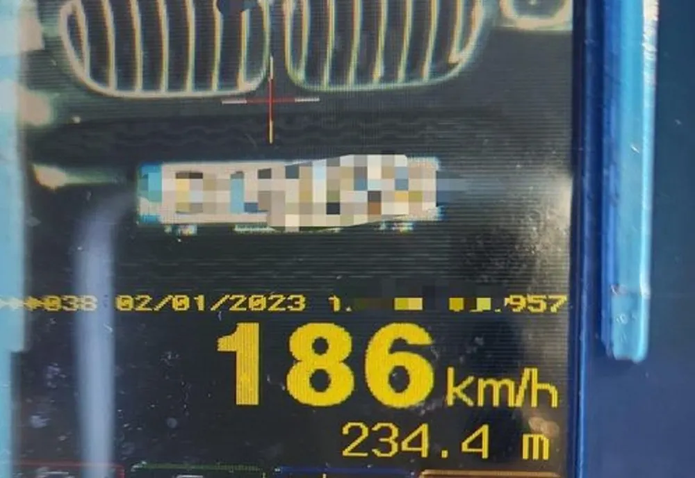 Șofer de 21 de ani, prins cu 186 km/h pe A3 București – Ploiești