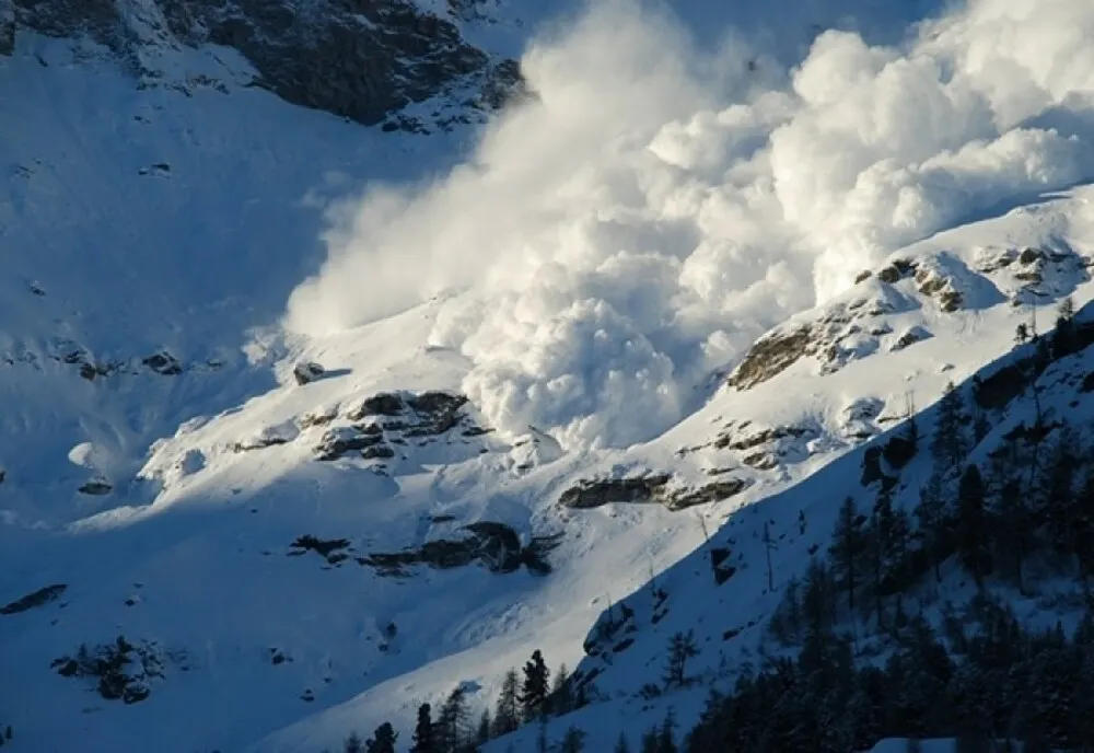 Prahova. Risc mare de avalanşă în Bucegi la altitudini de peste 1.800 de metri 