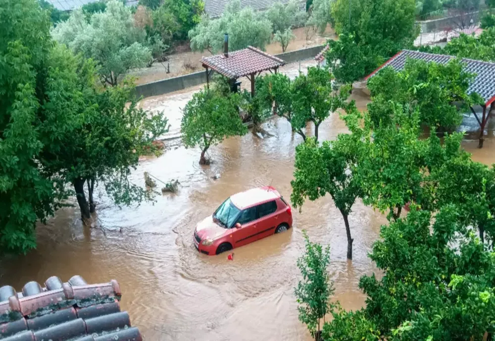 PATRIARHIA OFERĂ 100.000 LEI ÎN SPRIJINUL PERSOANELOR AFECTATE DE INUNDAȚII ÎN COVASNA ȘI HARGHITA
