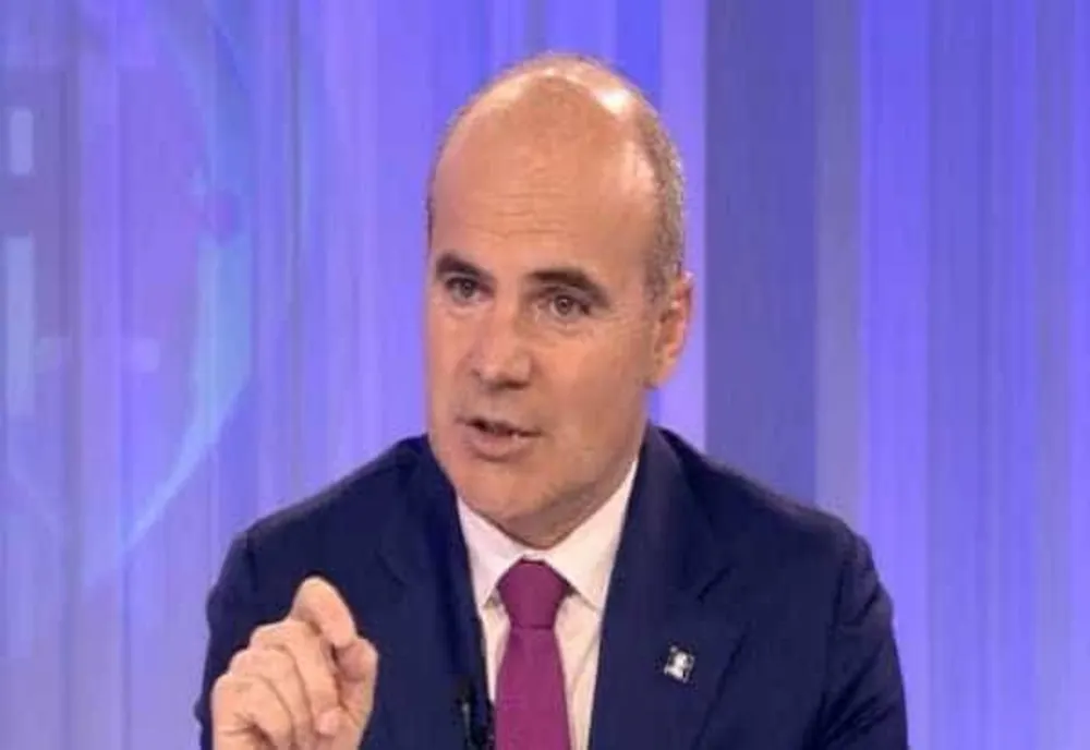 RAREȘ BOGDAN: "BREAKING NEWS! CIOLACU A REFUZAT SĂ SCRIE ȘI SĂ SEMNEZE CA NU FACE PSD ALIANȚĂ CU AUR!”