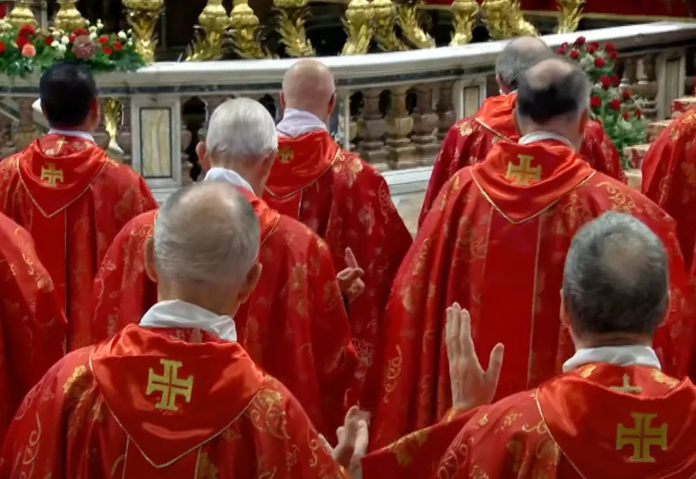CARDINALII CONTINUĂ VOTUL PENTRU ALEGEREA NOULUI PAPĂ