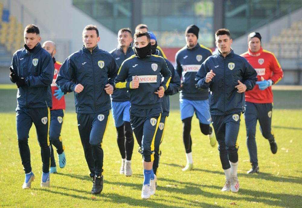 Focar de COVID la Petrolul Ploiești! Șase jucători, confirmați cu coronavirus