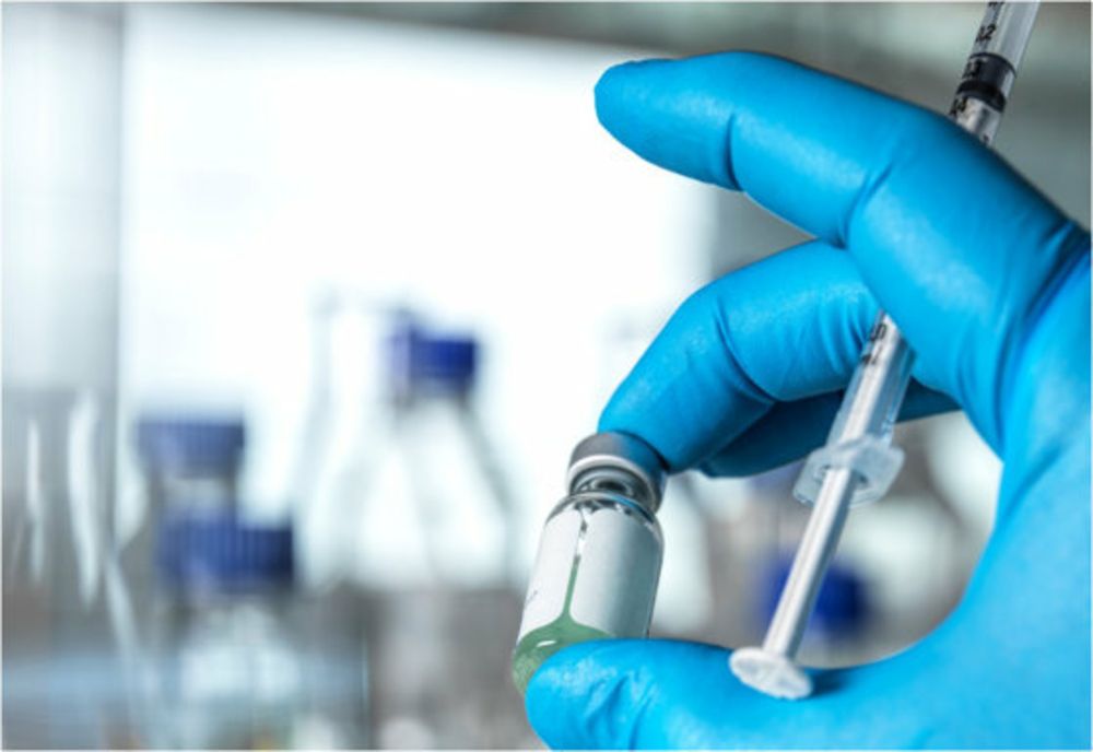 INSP: Aproximativ 4.700 de persoane vaccinate cu ambele doze s-au infectat cu Covid-19 în România 