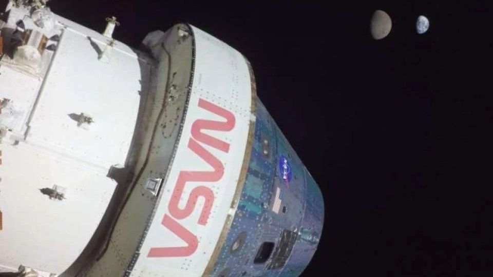 Nava spaţială Orion