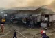 VIDEO/ FOTO Incendiu la o fermă de animale din Mizil! Sute de oi și porci au ars