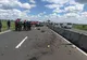 FOTO&amp;VIDEO| Trei persoane rănite într-un accident grav pe DN1, la Băicoi. Un autoturism este răsturnat pe câmp!