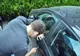 Polițiștii ploieșteni i-au identificat pe autorii furtului de 5000 de euro dintr-un autoturism