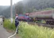 Cinci trenuri de călători blocate în gările de pe Valea Prahovei după ce un vagon-cisternă cu zeci de tone de benzină a luat foc
